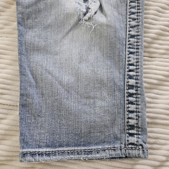 Silver Tuesday Cropped Distressed Light Blue Women's Jeans Size 27 - Picture 4 of 13